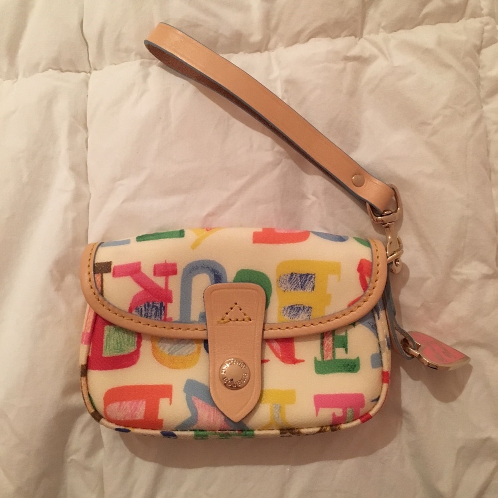 Dooney & Bourke wristlet